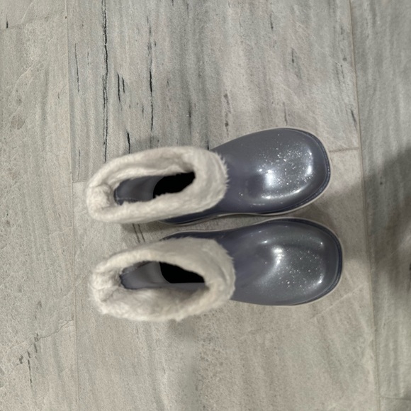 Mini Melissa toddler boots 9 excellent worn 3x - Picture 3 of 3